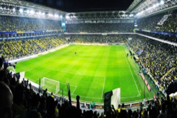 Fenerbahçe Arsenal maçı "Her Yer Taksim Her yer direniş" - "Sık bakalım" sloganı