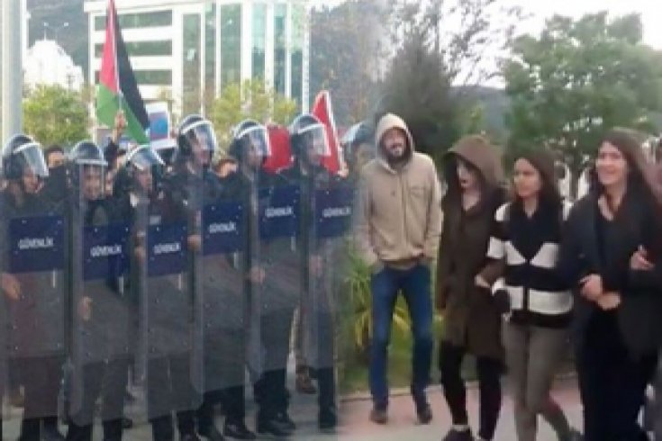 KOÜ'lü öğrenciler güvenliği trolledi: Oltaya gelme 1 Mayıs'a gel