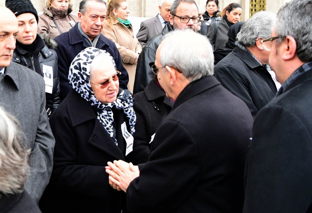 Kılıçdaroğlu, eski Devlet Bakanı Lütfü Doğan'ın cenaze törenine katıldı
