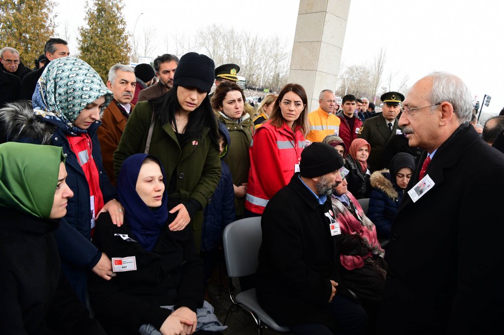 Kılıçdaroğlu şehit astsubay Musa Özalkan'ın cenaze törenine katıldı