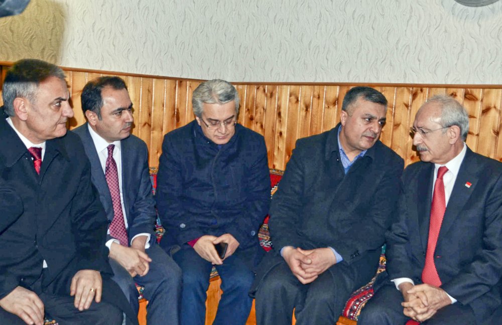 Kılıçdaroğlu'ndan Şehit Oğuz Kaan Usta'nın ailesine taziye ziyareti