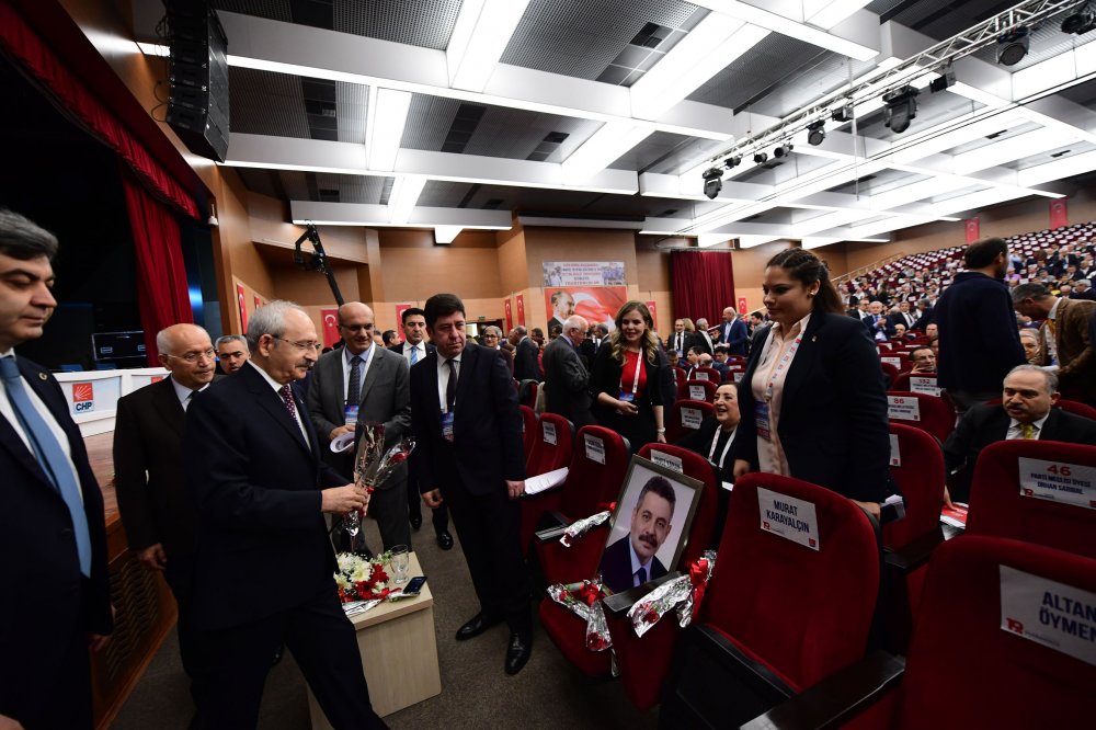 Fotoğraflarla 19. Olağanüstü Tüzük Kurultayı'ndan kareler