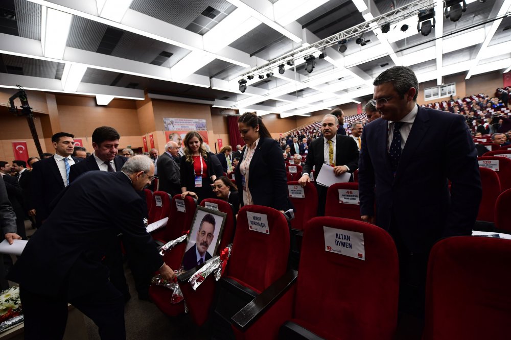 Fotoğraflarla 19. Olağanüstü Tüzük Kurultayı'ndan kareler