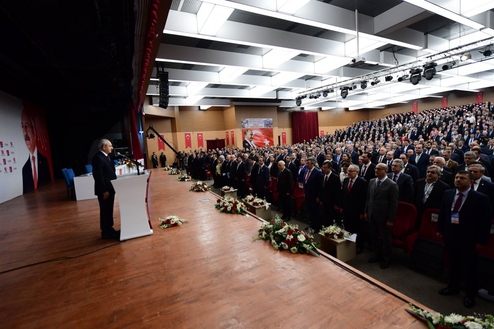 Fotoğraflarla 19. Olağanüstü Tüzük Kurultayı'ndan kareler