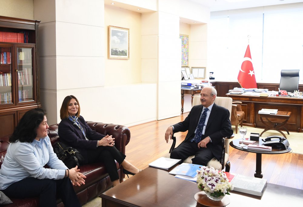 Kılıçdaroğlu, Kadın Adayları Destekleme Derneği'ni kabul etti