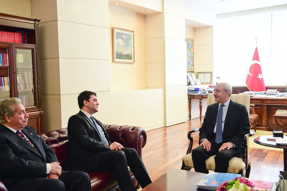 Kılıçdaroğlu, DP Genel Başkanı Gültekin Uysal'la görüştü
