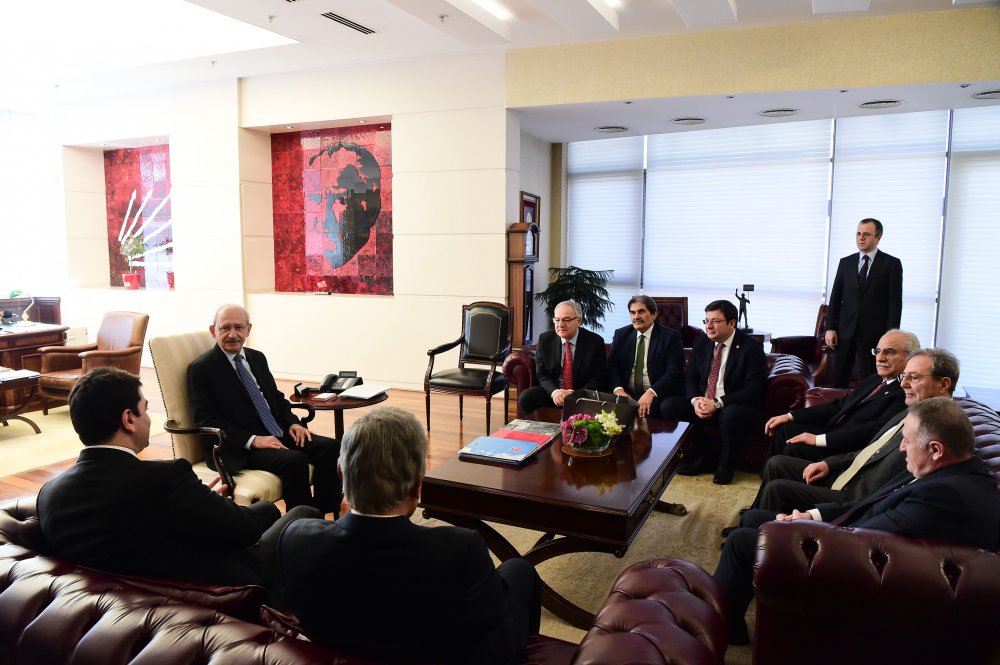 Kılıçdaroğlu, DP Genel Başkanı Gültekin Uysal'la görüştü