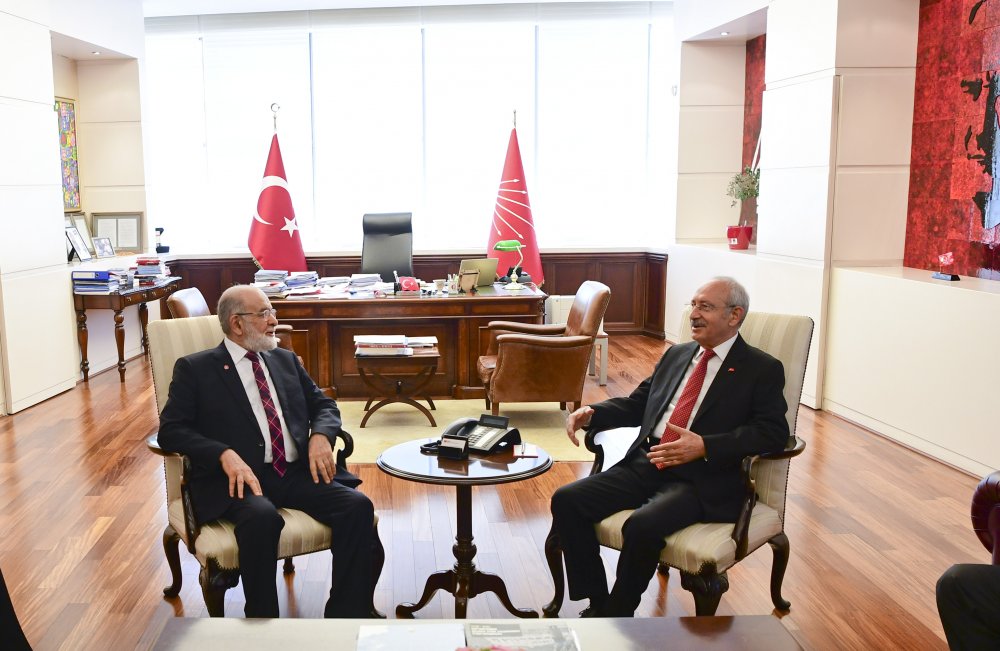Kılıçdaroğlu, Temel Karamollaoğlu ile CHP Genel Merkezi'nde görüştü
