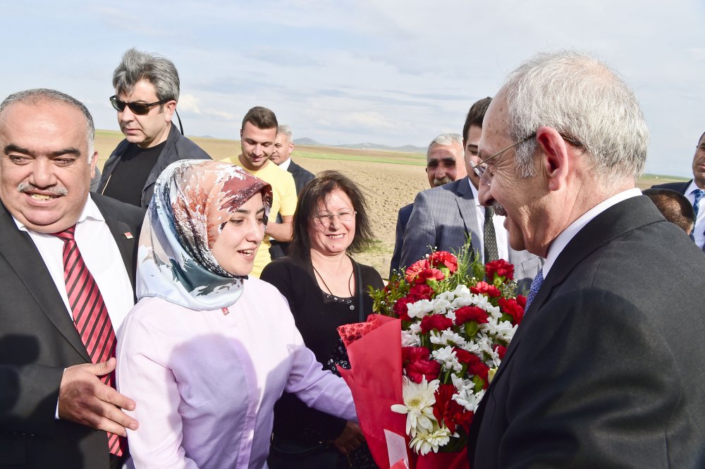 Kılıçdaroğlu, Boğazlıyan İlçe eski Başkanı Ahmet Peker’i cezaevinde ziyaret etti