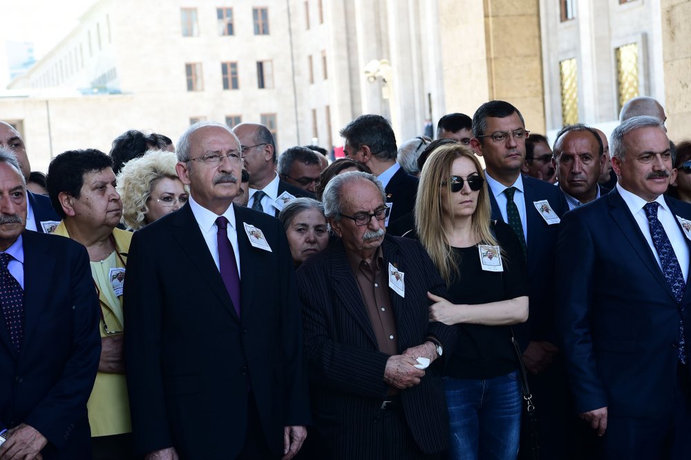 Kılıçdaroğlu, 17. Dönem Tunceli Milletvekili Musa Ateş için TBMM'de düzenlenen cenaze törenine katıldı