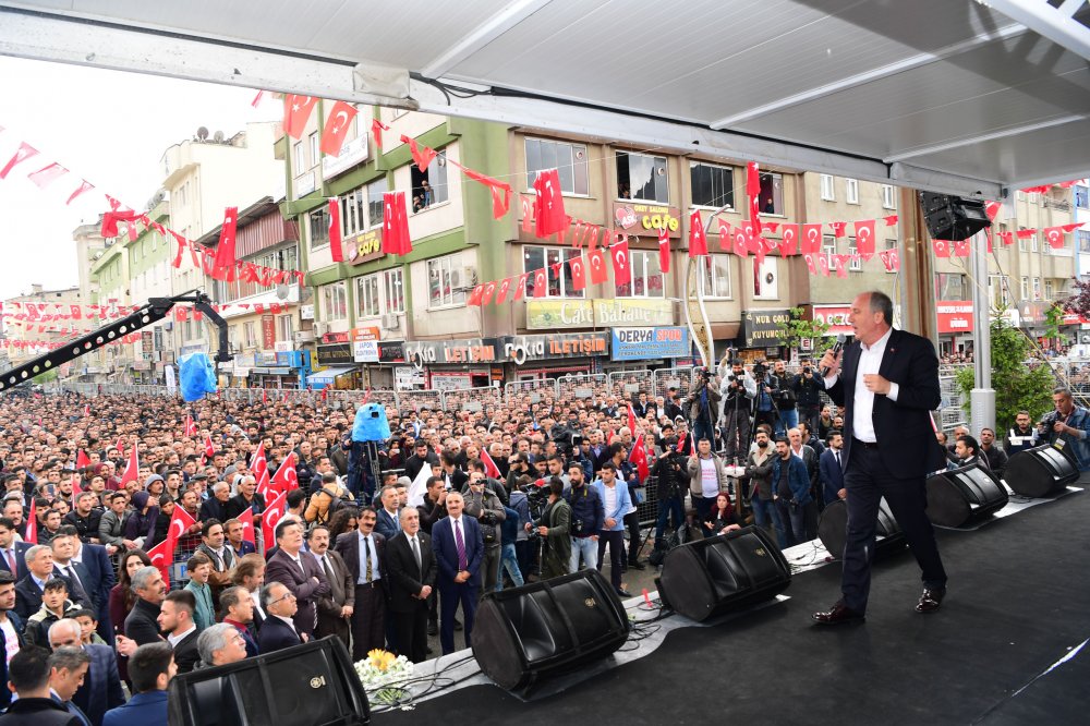 Muharrem İnce, Hakkari'de düzenlediği mitingde konuştu