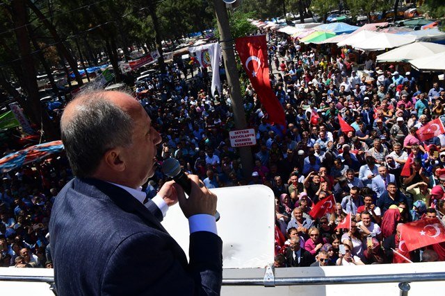 Cumhurbaşkanı adayı İnce, Manisa'da Geleneksel Çam Festivali'ni ziyaret etti