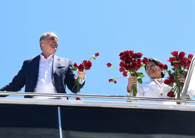 Cumhurbaşkanı adayı İnce, Manisa'da Geleneksel Çam Festivali'ni ziyaret etti