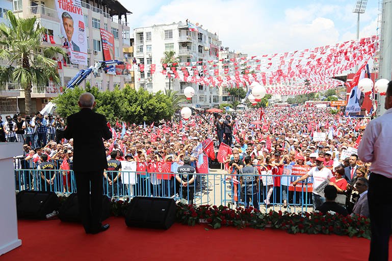 Kılıçdaroğlu, Mersin İl Başkanlığı'nın düzenlediği etkinlikte Mersinlilere seslendi