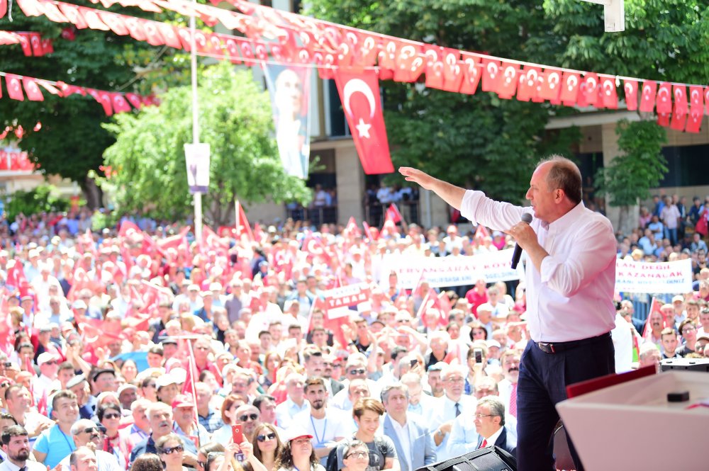 Cumhurbaşkanı adayı Muharrem İnce, Amasya mitinginde halka hitap etti