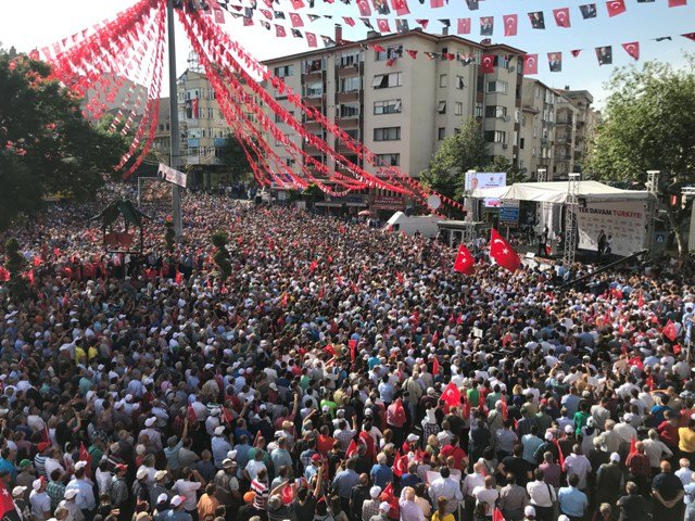 CHP Cumhurbaşkanı adayı Muharrem İnce Tekirdağ'da halka hitap etti