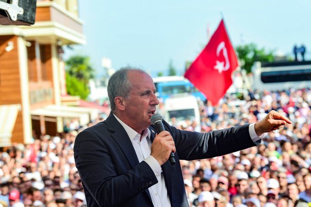 CHP Cumhurbaşkanı adayı Muharrem İnce Tekirdağ'da halka hitap etti