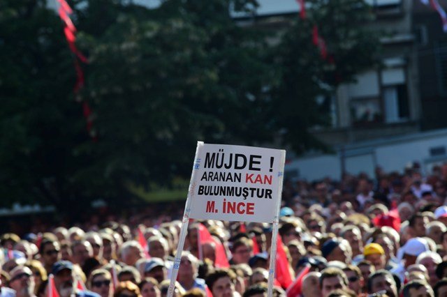 CHP Cumhurbaşkanı adayı Muharrem İnce Tekirdağ'da halka hitap etti