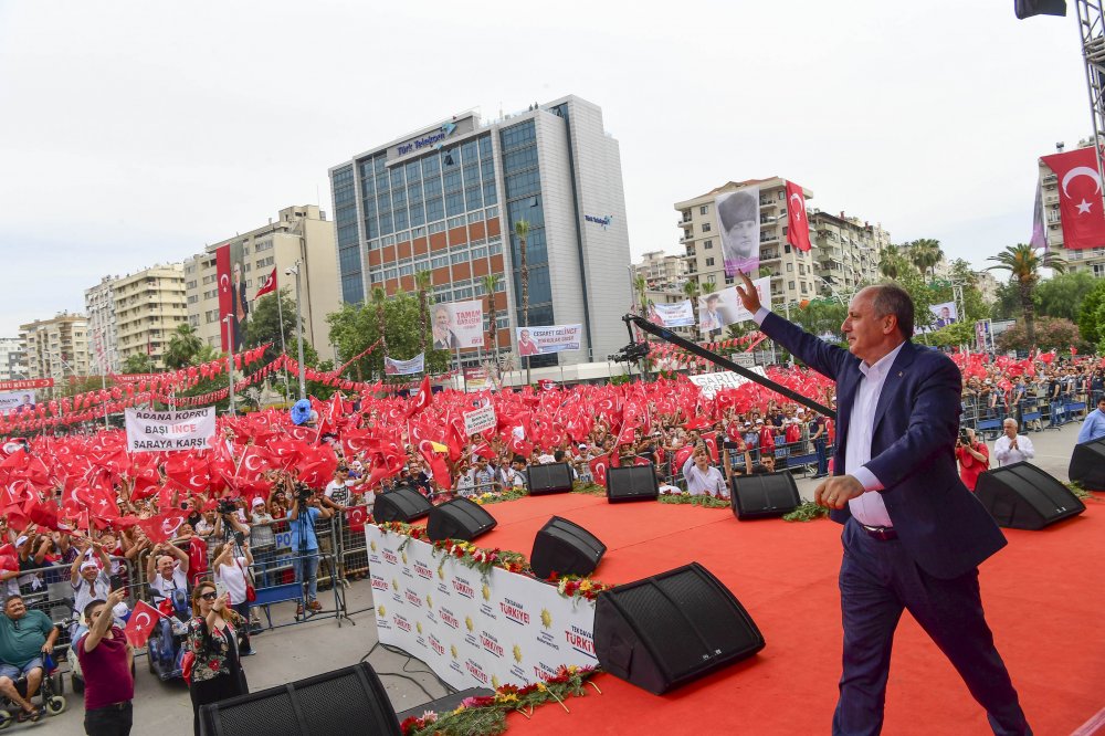 Muharrem İnce Adana'da halka hitap etti