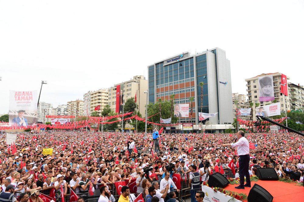 Muharrem İnce Adana'da halka hitap etti