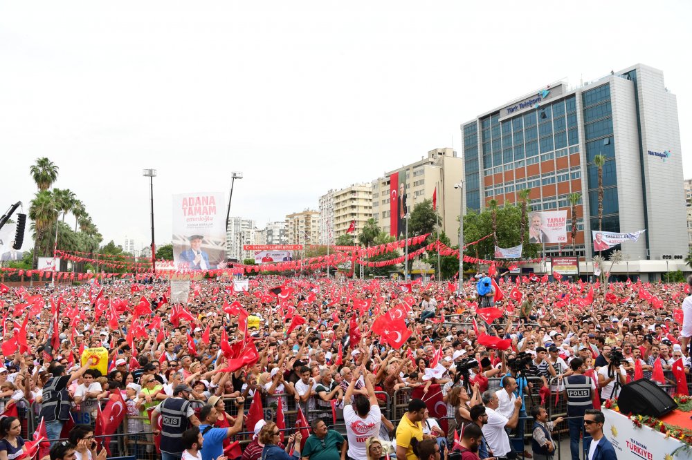 Muharrem İnce Adana'da halka hitap etti