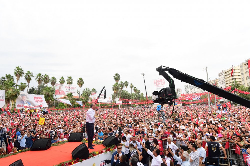 Muharrem İnce Adana'da halka hitap etti