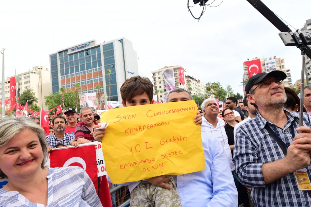 Muharrem İnce Adana'da halka hitap etti