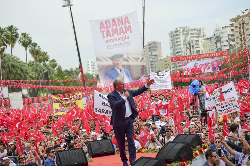 Muharrem İnce Adana'da halka hitap etti