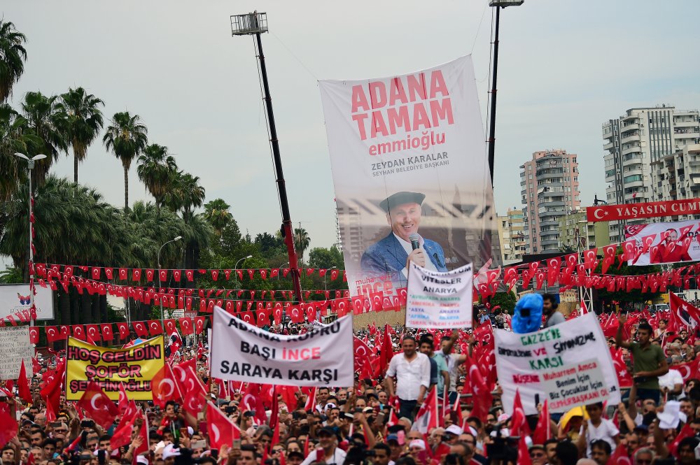 Muharrem İnce Adana'da halka hitap etti