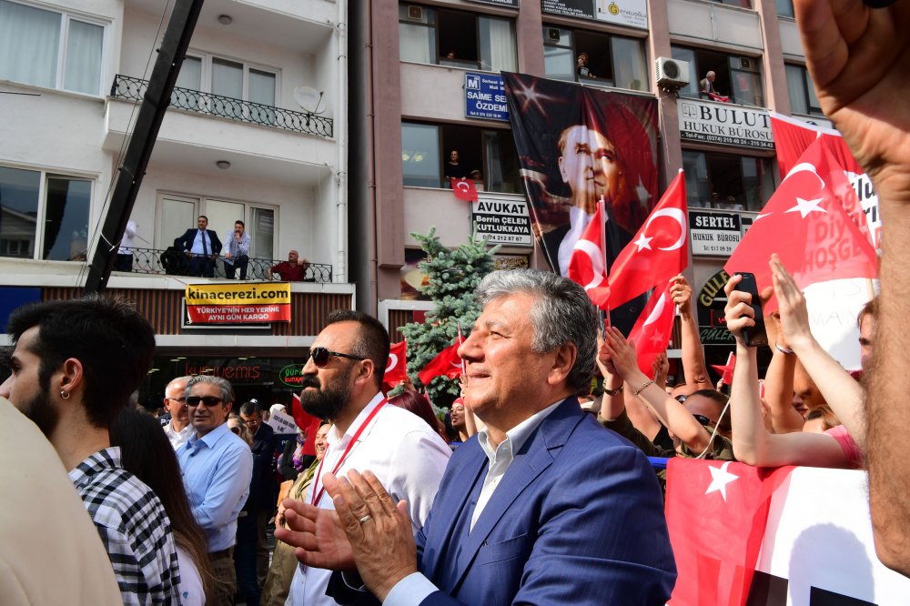 Muharrem İnce Bolu mitinginde halka hitap etti