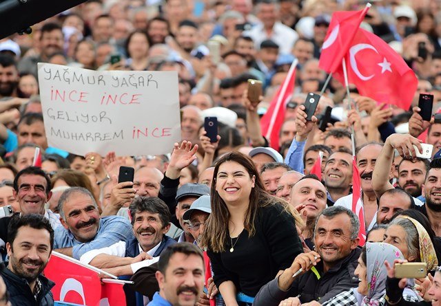 Muharrem İnce Erzincan mitinginde halka seslendi