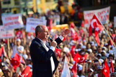 Muharrem İnce'nin Aydın mitinginden kareler