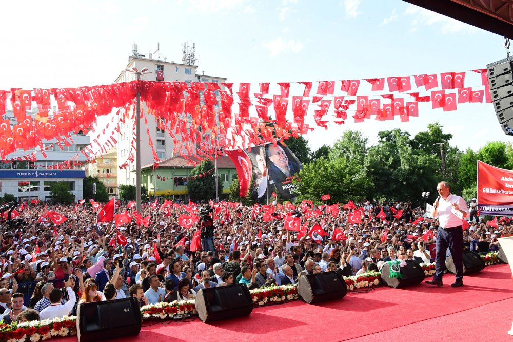 Muharrem İnce Isparta mitinginde halka hitap etti