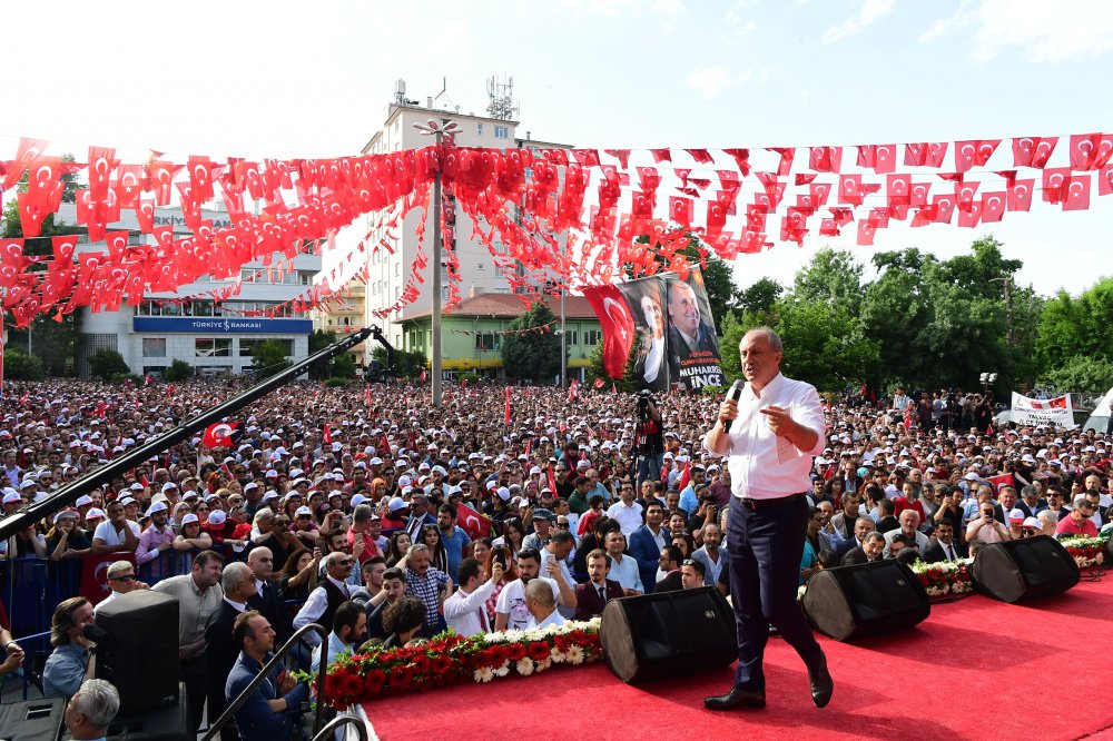 Muharrem İnce Isparta mitinginde halka hitap etti