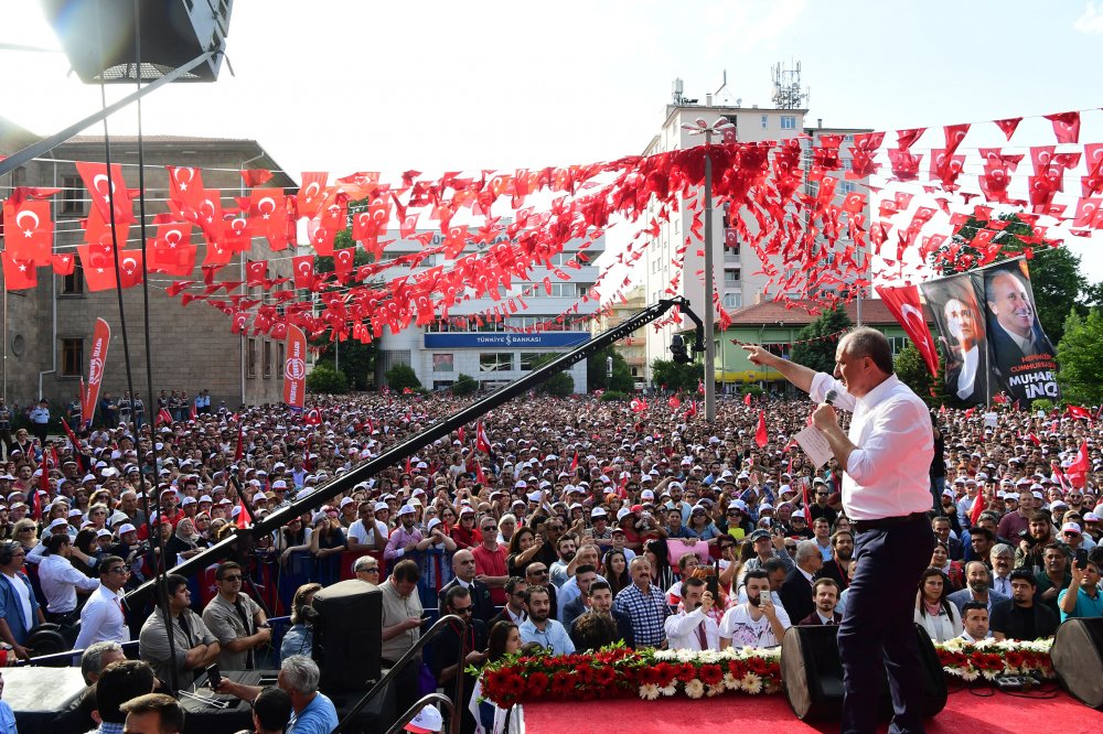 Muharrem İnce Isparta mitinginde halka hitap etti