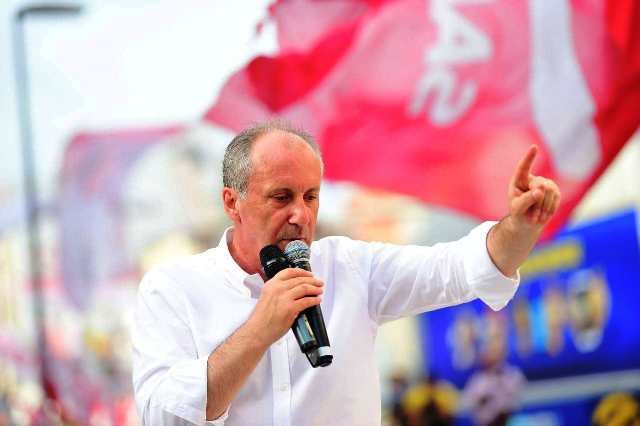 Muharrem İnce, İstanbul Küçükçekmece'de halka seslendi