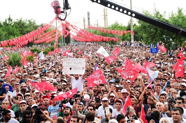 Muharrem İnce, Diyarbakır'da halka hitap etti