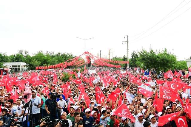 Muharrem İnce, Diyarbakır'da halka hitap etti