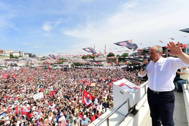 Muharrem İnce, Üsküdar'da halka seslendi