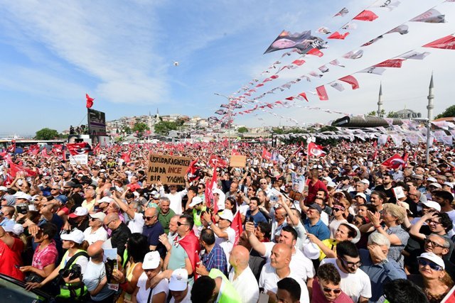 Muharrem İnce, Üsküdar'da halka seslendi