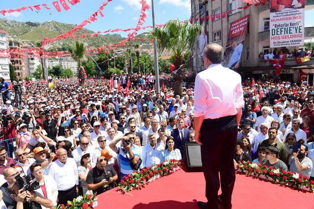 Muharrem İnce'nin Hatay mitinginden kareler