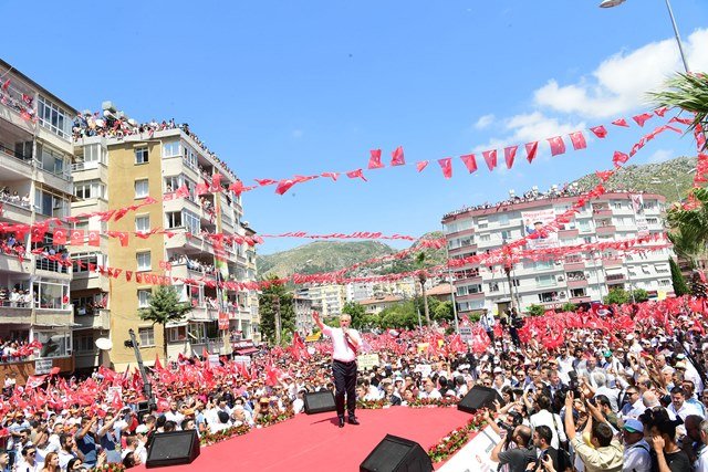 Muharrem İnce'nin Hatay mitinginden kareler