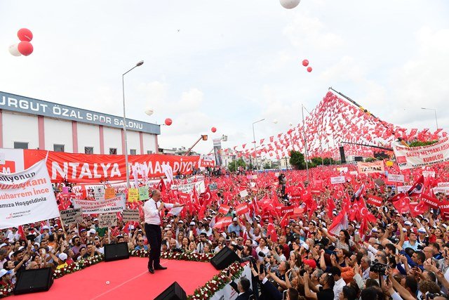 Muharrem İnce Antalya mitinginde konuştu