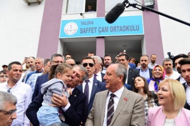 Muharrem İnce memleketi Yalova'da oyunu kullandı