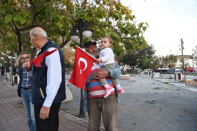 Kılıçdaroğlu, Çanakkale Karabiga'da yurttaşlarla bir araya geldi