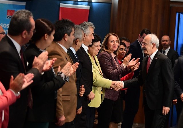 Kılıçdaroğlu EYT Çalıştayı'nda konuştu