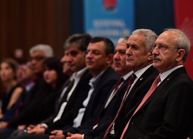 Kılıçdaroğlu EYT Çalıştayı'nda konuştu