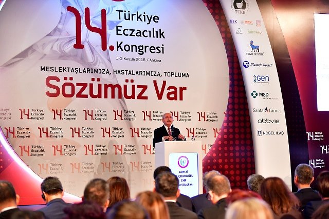 KIılıçdaroğlu, 14. Eczacılık Kongresi'nde konuştu