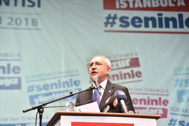 Kılıçdaroğlu, Sokaktan İstanbul'a Mahalle Toplantısı'na katıldı