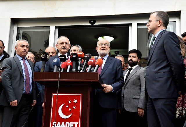 Kılıçdaroğlu, Saadet lideri Karamollaoğlu ile görüştü.